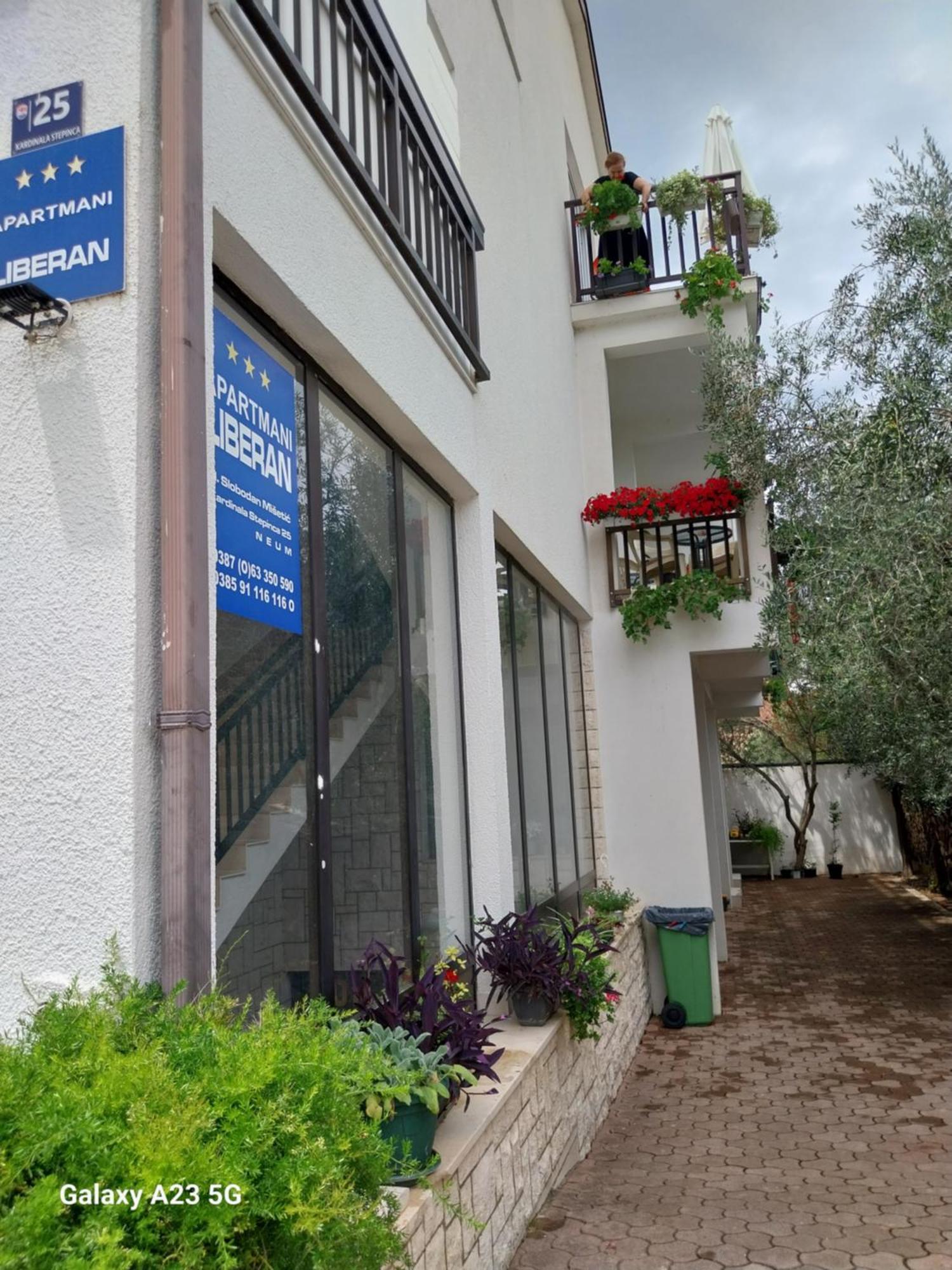 Apartmani Liberan Neum Buitenkant foto